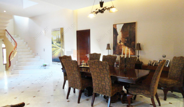 Τραπεζαρία - Dining room
